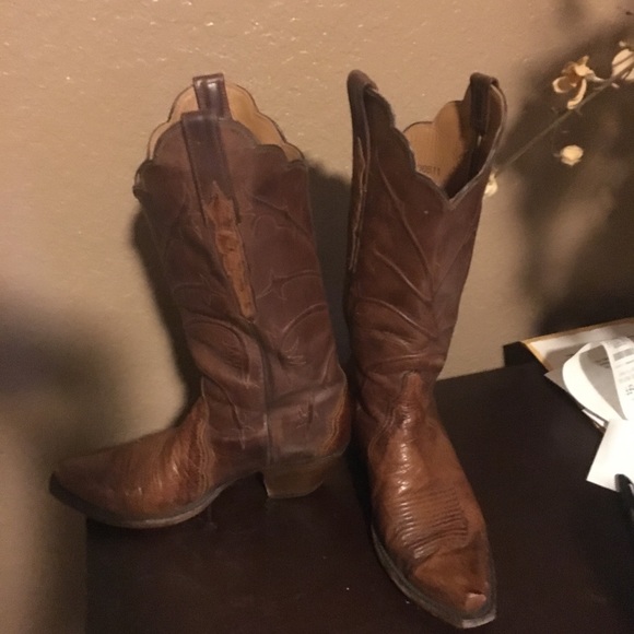 Luchesse boots - Picture 1 of 3